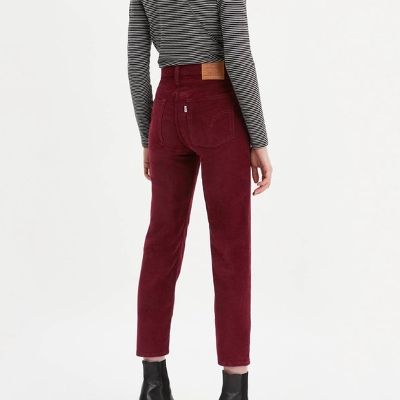 Levi’s Wedgie Straight Fit Corduroy Pants - Picture 2 of 10